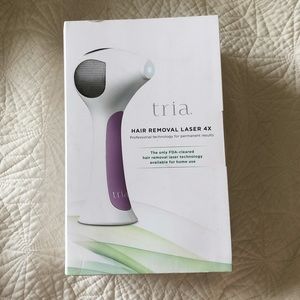 BRAND NEW- never used, Tria hair removal kit 4x